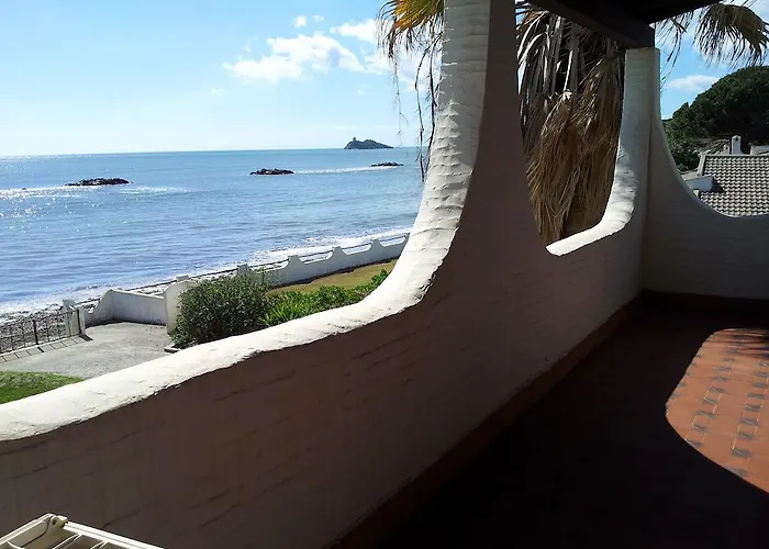 Con Accesso Spiaggia *